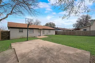 4809 Jordan Park Dr, Haltom City, TX 76117 - Photo 31