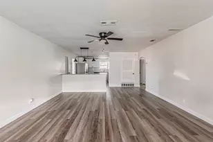 308 Franklin Dr, Euless, TX 76040 - Photo 7