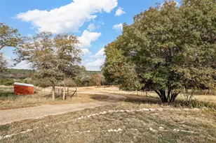 650 Co Rd 268, Oglesby, TX 76561 - Photo 23