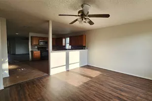 2931 Marco Dr, Grand Prairie, TX 75052 - Photo 15