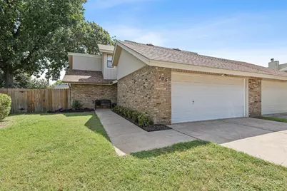 105 Yorkshire Court, Euless, TX 76040 - Photo 1