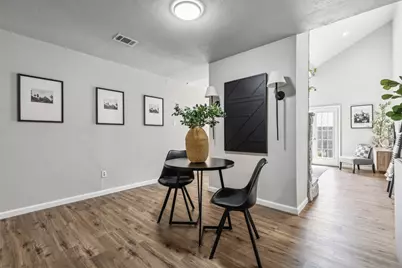 105 Yorkshire Court, Euless, TX 76040 - Photo 13