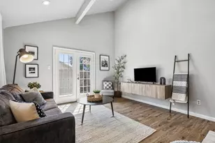 105 Yorkshire Ct, Euless, TX 76040 - Photo 11