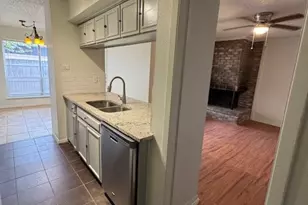 2016 Westbain Dr, Arlington, TX 76015 - Photo 5