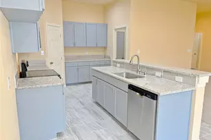 1311 Wright St, Greenville, TX 75401 - Photo 9