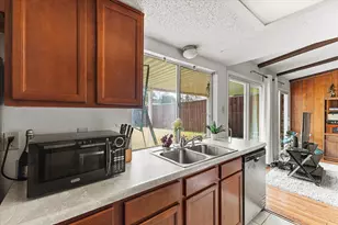 2014 Snowmass Ln, Garland, TX 75044 - Photo 5