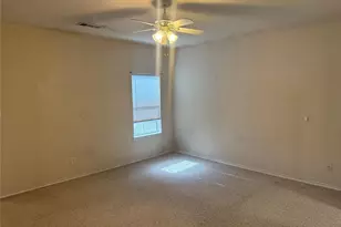 2729 Emerson Ln, Denton, TX 76209 - Photo 5