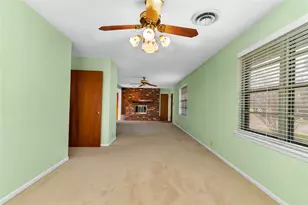 1301 Rose Ave, Cleburne, TX 76033 - Photo 7