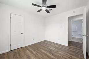 7825 Emerald Hills Way, North Richland Hills, TX 76180 - Photo 5