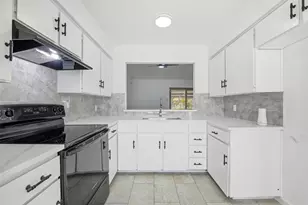 7825 Emerald Hills Way, North Richland Hills, TX 76180 - Photo 15