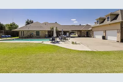 813 Shady Creek Drive, Kennedale, TX 76060 - Photo 35