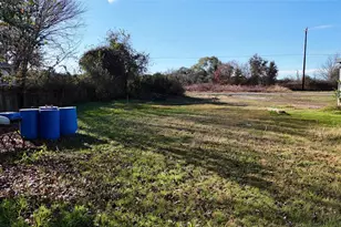 214 Pearson Ln, Azle, TX 76020 - Photo 5