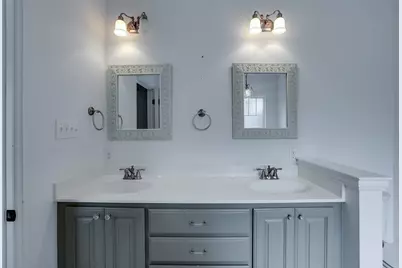 104 Bellevue Drive, Cleburne, TX 76033 - Photo 7