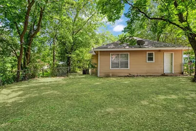1358 Bonham, Paris, TX 75460 - Photo 19