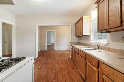 1358 Bonham, Paris, TX 75460 - Photo 9