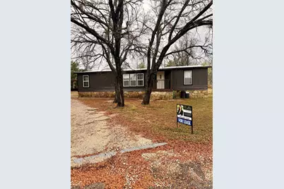 923 Guadalupe River Drive, Granbury, TX 76048 - Photo 1