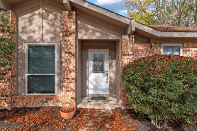 425 Country View Lane, Garland, TX 75043 - Photo 3