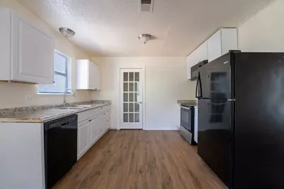 110 Muleta Drive, Oak Point, TX 75068 - Photo 9