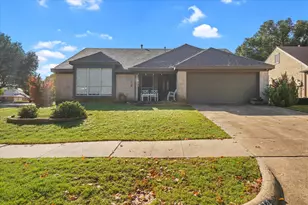 8114 Azzurra Dr, Rowlett, TX 75089 - Photo 3