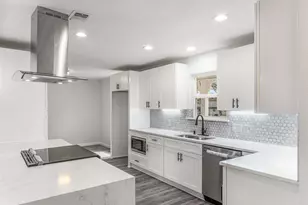 632 Melbourne Ct, Hurst, TX 76053 - Photo 9