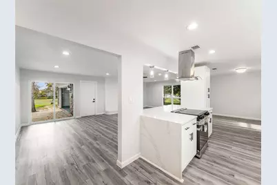 632 Melbourne Court, Hurst, TX 76053 - Photo 5