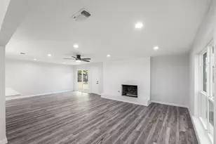 632 Melbourne Ct, Hurst, TX 76053 - Photo 13