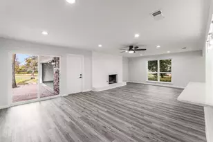 632 Melbourne Ct, Hurst, TX 76053 - Photo 15