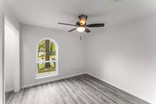 632 Melbourne Ct, Hurst, TX 76053 - Photo 21