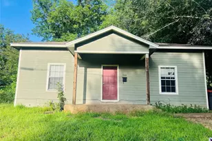 560 NW 6th, Paris, TX 75460 - Photo 1