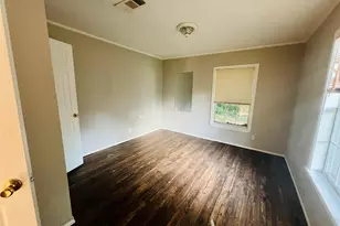 560 NW 6th, Paris, TX 75460 - Photo 3