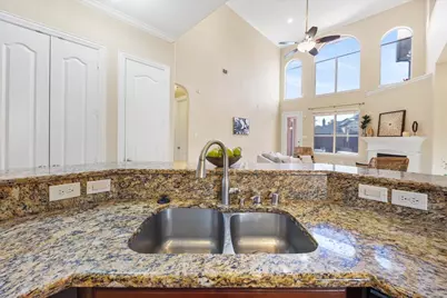 13609 Fall Harvest Drive, Frisco, TX 75033 - Photo 9