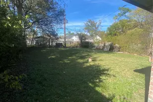 2419 Scotland Dr, Dallas, TX 75216 - Photo 3