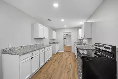 516 N Burdette Avenue, Sherman, TX 75090 - Photo 7