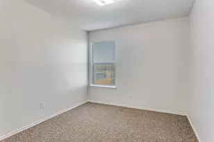 4522 Alamosa St, Fort Worth, TX 76119 - Photo 9