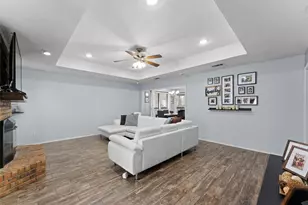 2705 Dover Gardens Dr, Arlington, TX 76017 - Photo 5