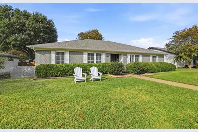 12121 Lochwood Boulevard, Dallas, TX 75218 - Photo 1