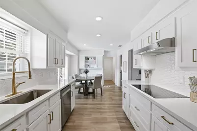 12121 Lochwood Boulevard, Dallas, TX 75218 - Photo 5