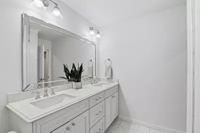 12121 Lochwood Boulevard, Dallas, TX 75218 - Photo 11