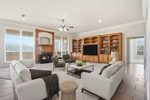 1045 Floyd Hampton Rd, Crowley, TX 76036 - Photo 13