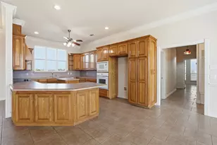 1045 Floyd Hampton Rd, Crowley, TX 76036 - Photo 15