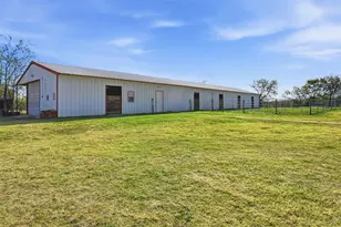 1045 Floyd Hampton Rd, Crowley, TX 76036 - Photo 29