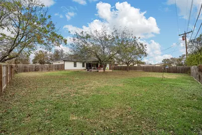 208 Ferguson Drive, Woodway, TX 76712 - Photo 21