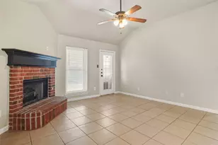 1067 Roundrock Dr, Saginaw, TX 76179 - Photo 5
