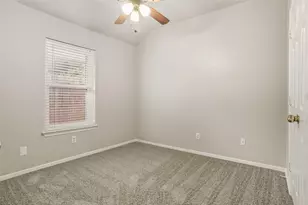 1067 Roundrock Dr, Saginaw, TX 76179 - Photo 15