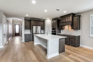 2525 Sandy Creek Ln, The Colony, TX 75056 - Photo 9