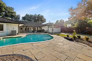 3707 Pallos Verdas Dr, Dallas, TX 75229 - Photo 7