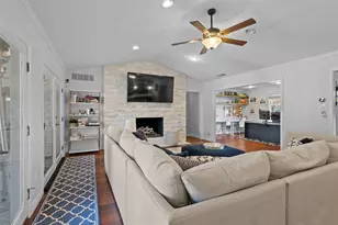 3707 Pallos Verdas Dr, Dallas, TX 75229 - Photo 33