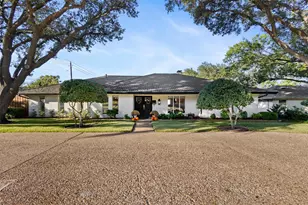 3707 Pallos Verdas Dr, Dallas, TX 75229 - Photo 31