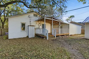 917 Carpenter St, Azle, TX 76020 - Photo 27