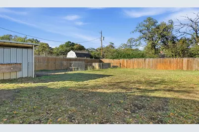 917 Carpenter Street, Azle, TX 76020 - Photo 23